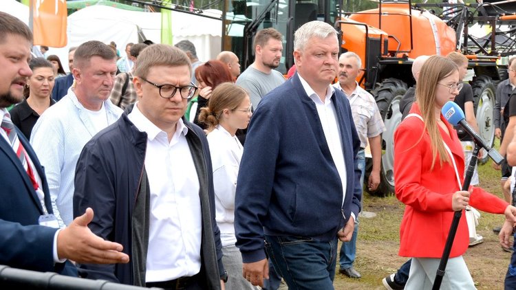 В Челябинской области на открытии Дня поля 2025 Алексей Текслер рассказал о проектах импортозамещения в АПК