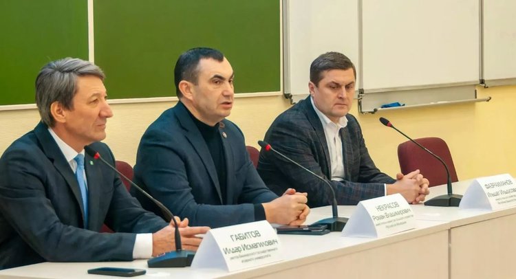 Молочную мега-ферму Башкортостана представили Роману Некрасову