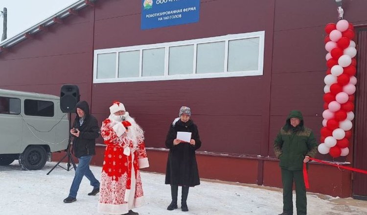 В Игринском районе Удмуртии запустили первую роботизированную ферму - фото