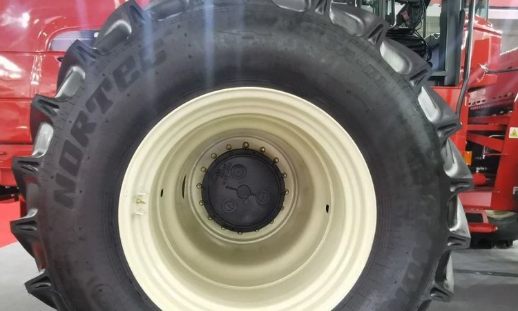 Новую технологию обучения ИИ для автопилотирования сельхозтехники представила компания «Когнитив Пилот» 