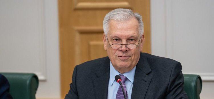 За ужесточение контроля применения пестицидов и агрохимикатов выступил Сергей Данкверт