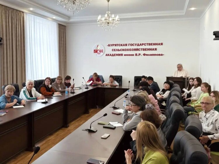 В Бурятской ГСХА рассказали, как лечиться прямо с грядки: педагоги уже вооружились знаниями