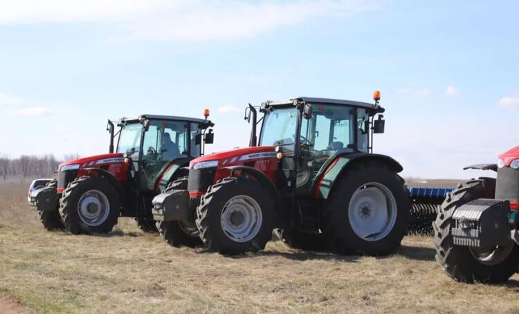 Сколько аграрий может сэкономить на покупке сельхозтехники в Оренбургской области - фото