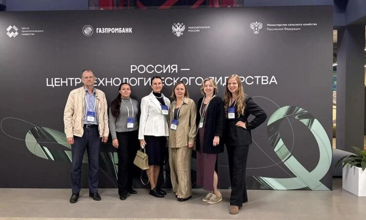 Проект биоразлагаемой упаковки из лузги подсолнечника представил Вавиловский университет на федеральной площадке технологического лидерства - фото