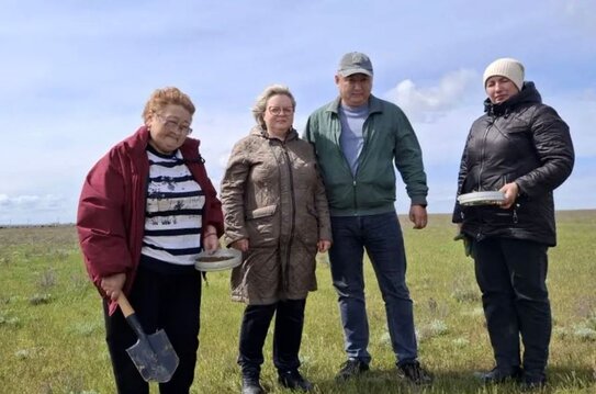 В поисках саранчи: Ставрополье и Калмыкия проводят совместный мониторинг