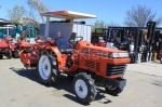 Трактор Kubota L1-195D - фото