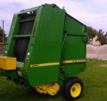 Пресс-подборщики John Deere 550 - фото