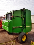 Пресс-подборщики John Deere 550 - фото