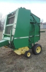 Пресс-подборщики John Deere 550 - фото