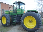 Трактор John Deere 9320 - фото
