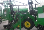 Сеялка John Deere 455 - фото