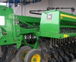 Сеялка John Deere 455 - фото