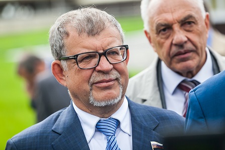 Аркадий Пономарев
