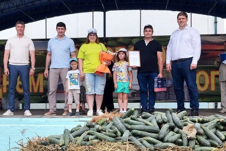 Огуречное гулянье в станице Багаевской подчеркнуло достижения ростовских овощеводов 