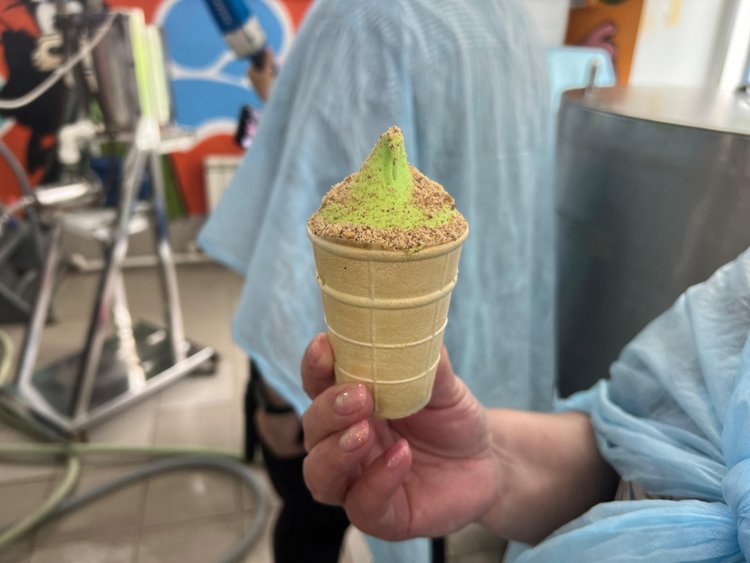 Эксклюзивное мороженое с пихтой и кальмаром в Хабаровском крае удивляет россиян и китайцев