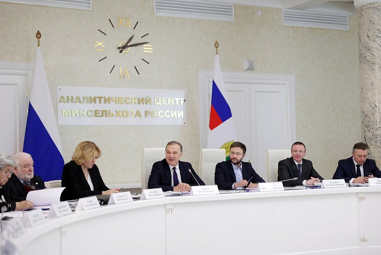 Общественный совет при Минсельхозе РФ обсудил механизм квотирования экспорта зерна в 2025 году