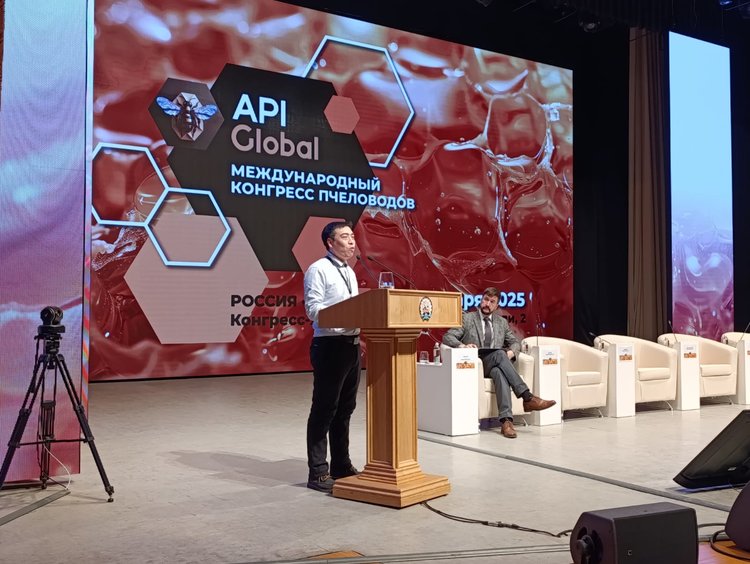Зарубежные пчеловоды делились опытом на конгрессе «АпиГлобал» 