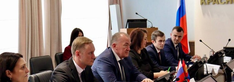Монголия планирует закупать в Красноярском крае посевной материал рапса и картофеля