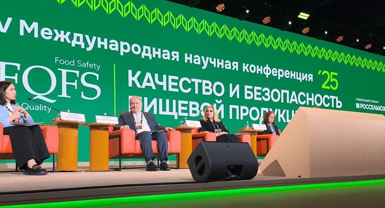 Об актуальности комплексного контроля антибиотиков в растениеводства рассказала Инна Зайченко