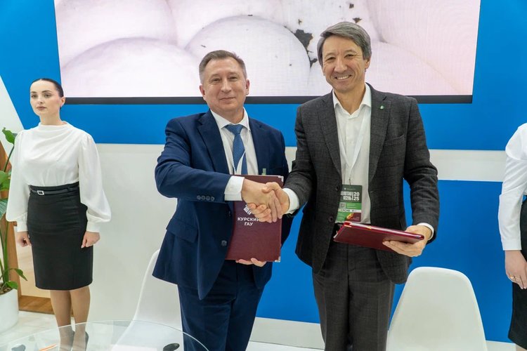 Курский ГАУ расширил сеть партнёров на выставке «Золотая осень 2025»