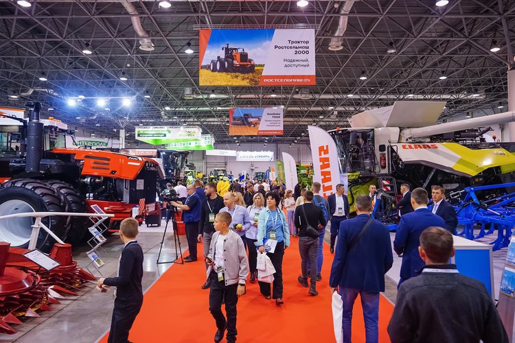 Осенний драйв в агробизнесе: встречи, инновации и стратегии роста на Сибирской аграрной неделе