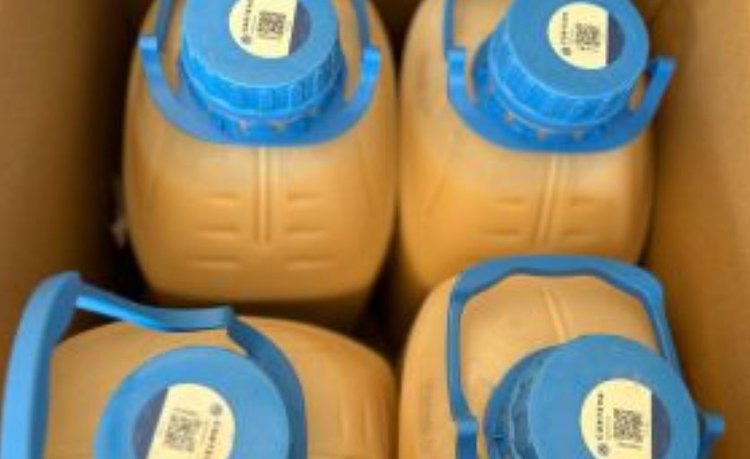 Из Казахстана в Россию пытались ввезти свыше 200 литров нелегального пестицида