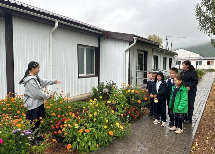 Новаторская морковь: ученица агрокласса Хамнейской СОШ победила во всероссийском конкурсе юных аграриев