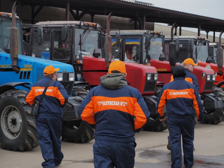 Калужская МТС в 2025 году приобрела новое оборудование и нарастила объёмы сельхозработ