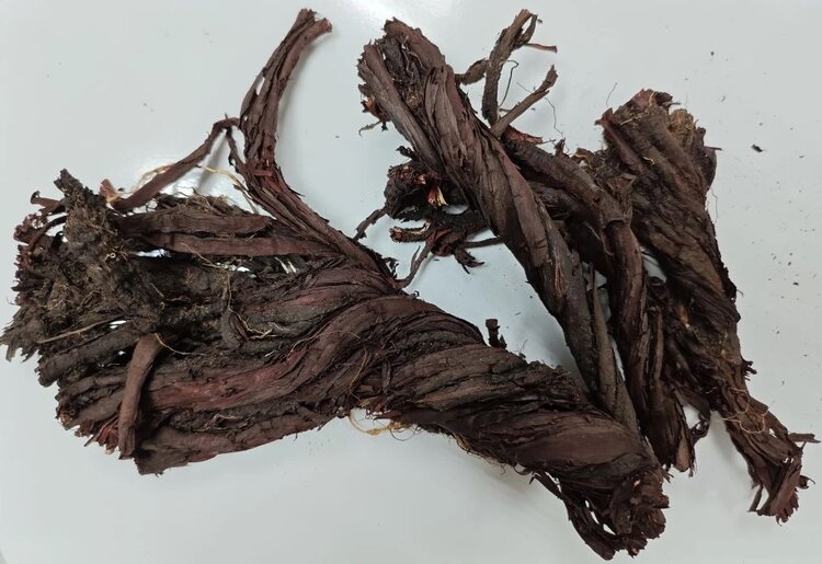 13 тонн корней лекарственного окопника закупил Китай