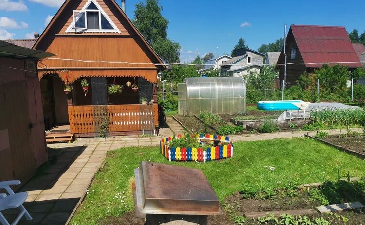 Для российских дачников и сельчан разработали компактный ветро- солнечный генератор электроэнергии - фото