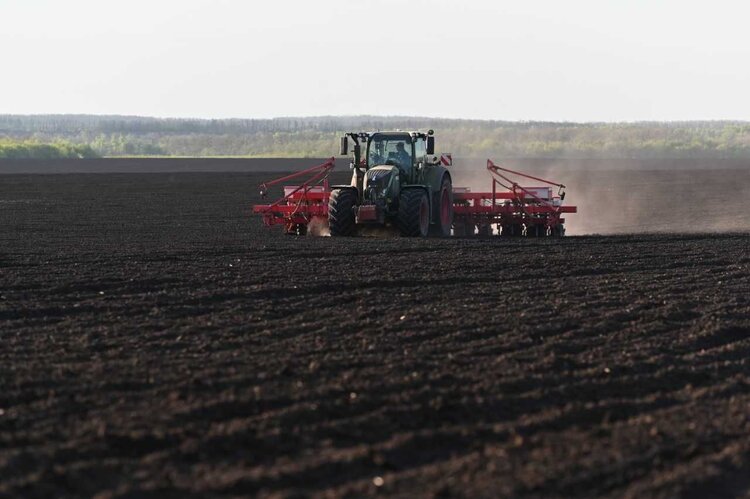 Для питания озимых культур донские аграрии заготовили аммиачной селитры с запасом - фото