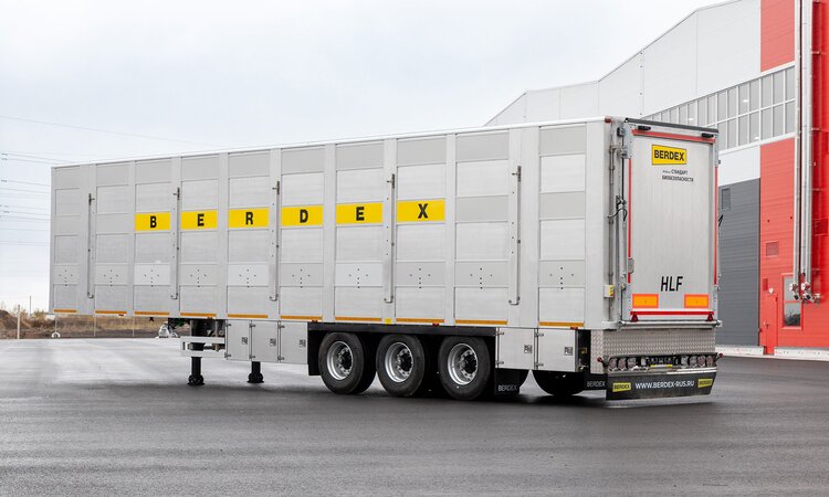 В Брянске открылось производство новой техники для безопасной перевозки сельхозживотных