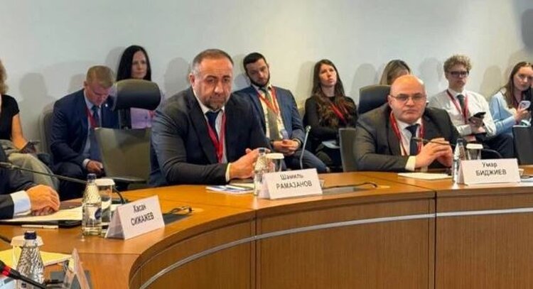 Крупные аграрные инвестпроекты Дагестана представил Шамиль Рамазанов на КИФ 2026 - фото