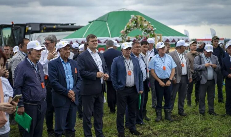 Что сказал о топливе для уборочной 2026 министр сельского хозяйства Башкортостана на открытии Дня поля - фото
