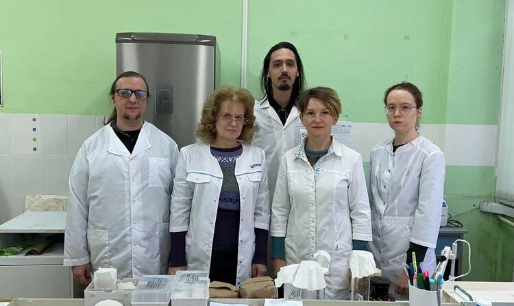 Поиск молекулярных маркеров аттенуации: как генетический анализ объяснил безопасность российских вакцин против листериоза