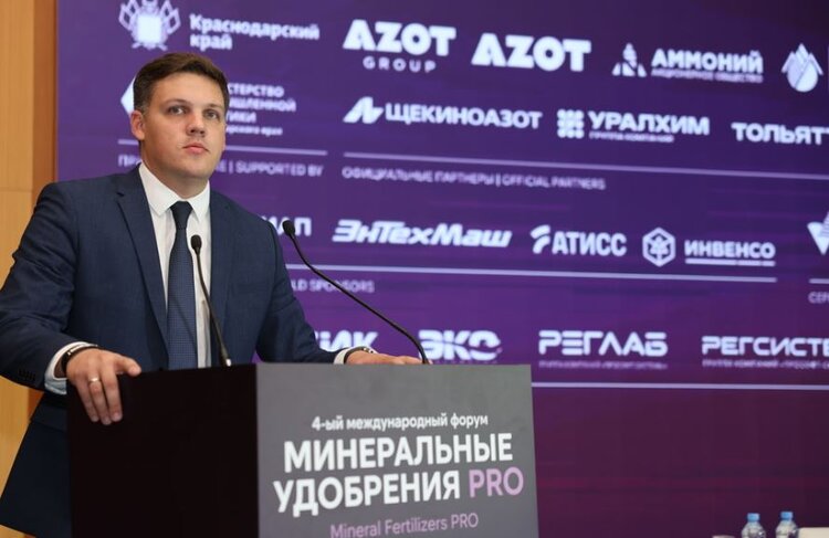 Кубанский агрохимпром продолжает наращивать производство минеральных удобрений - фото