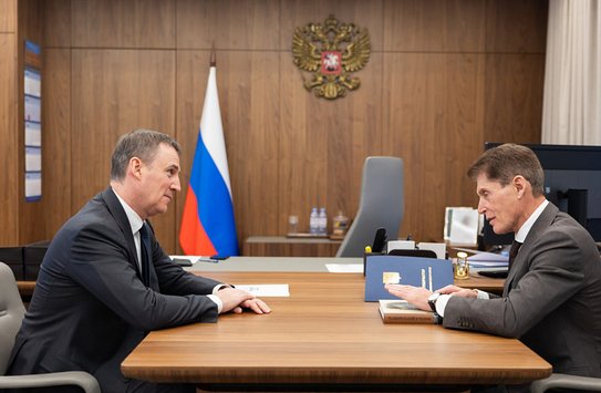 Экспорт приморской сои обсудил Дмитрий Патрушев с губернатором края