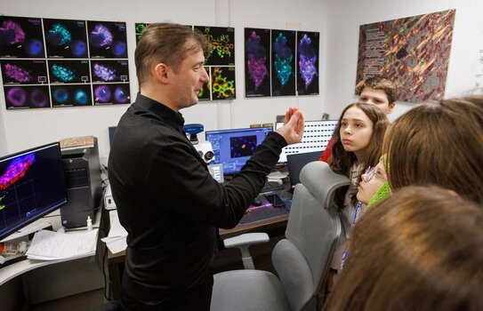 Всероссийский лекторий РНФ–2026: грантополучатели выступят с лекциями по всей стране и проведут экскурсии для школьников в ведущие лаборатории 