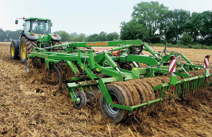 культиватор Amazone Centaur